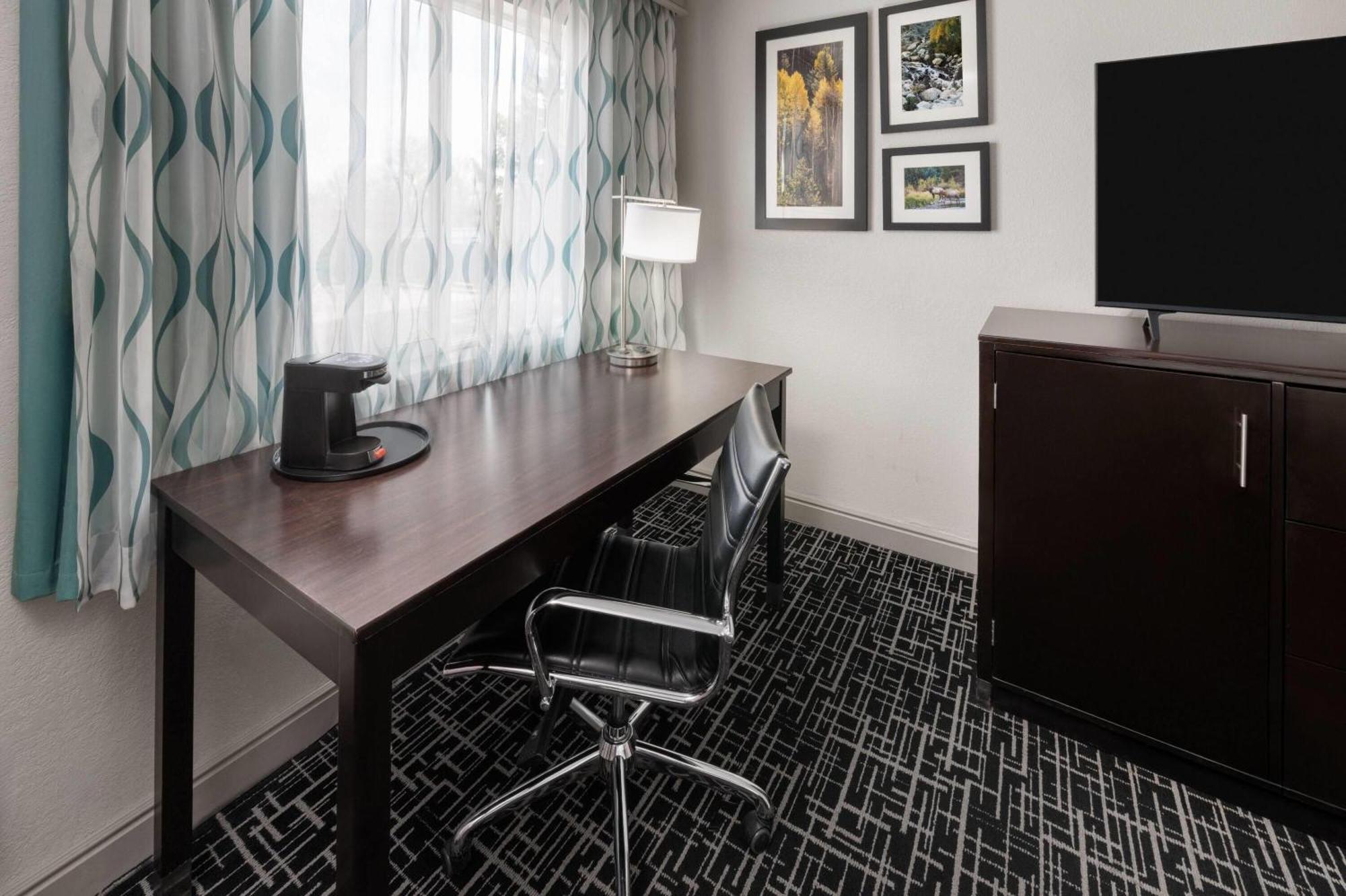 La Quinta Inn & Suites By Wyndham Fort Collins, Colorado Εξωτερικό φωτογραφία
